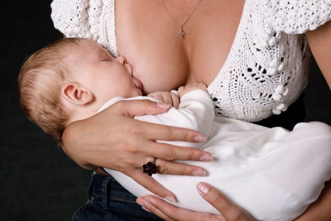 кормление ребенка грудью