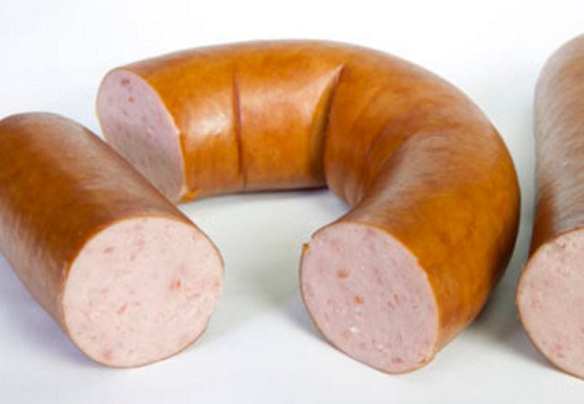 Is it possible to eat sausage while breastfeeding?
