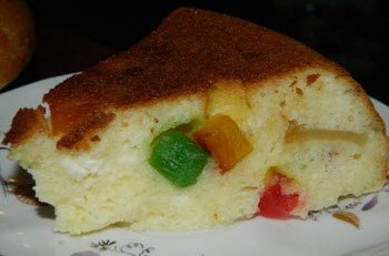 PP casserole of cottage cheese with candied fruits in a slow cooker is perfect as a dessert for a nursing mother