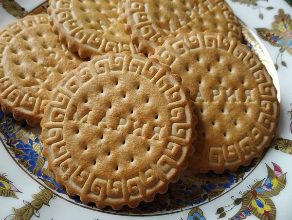 Plate with Maria cookies